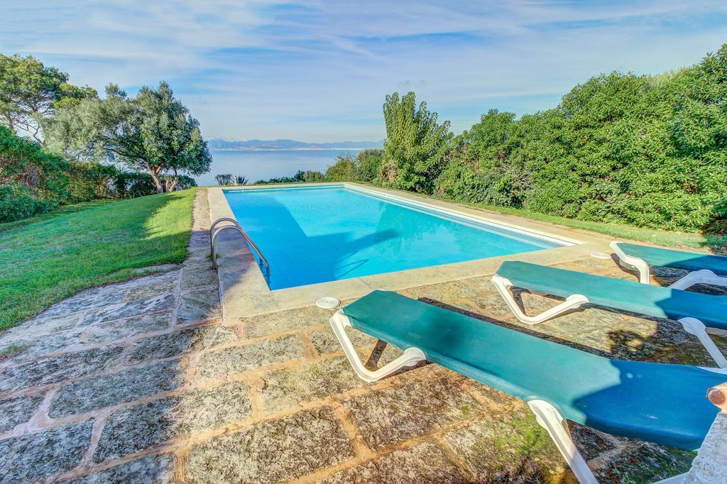 Villa Aquari リュックマヨール エクステリア 写真